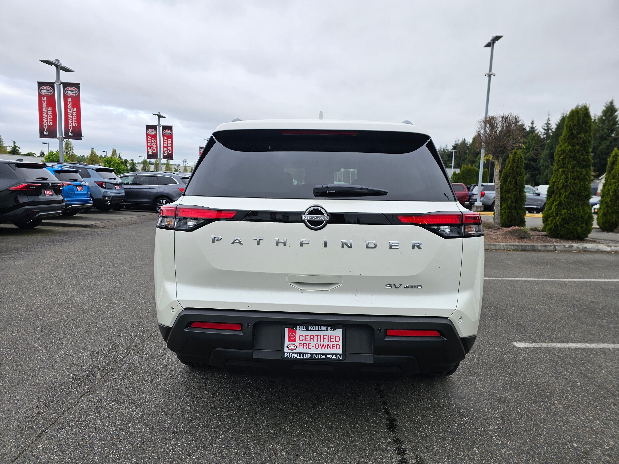 2024 Nissan Pathfinder SV photo 4