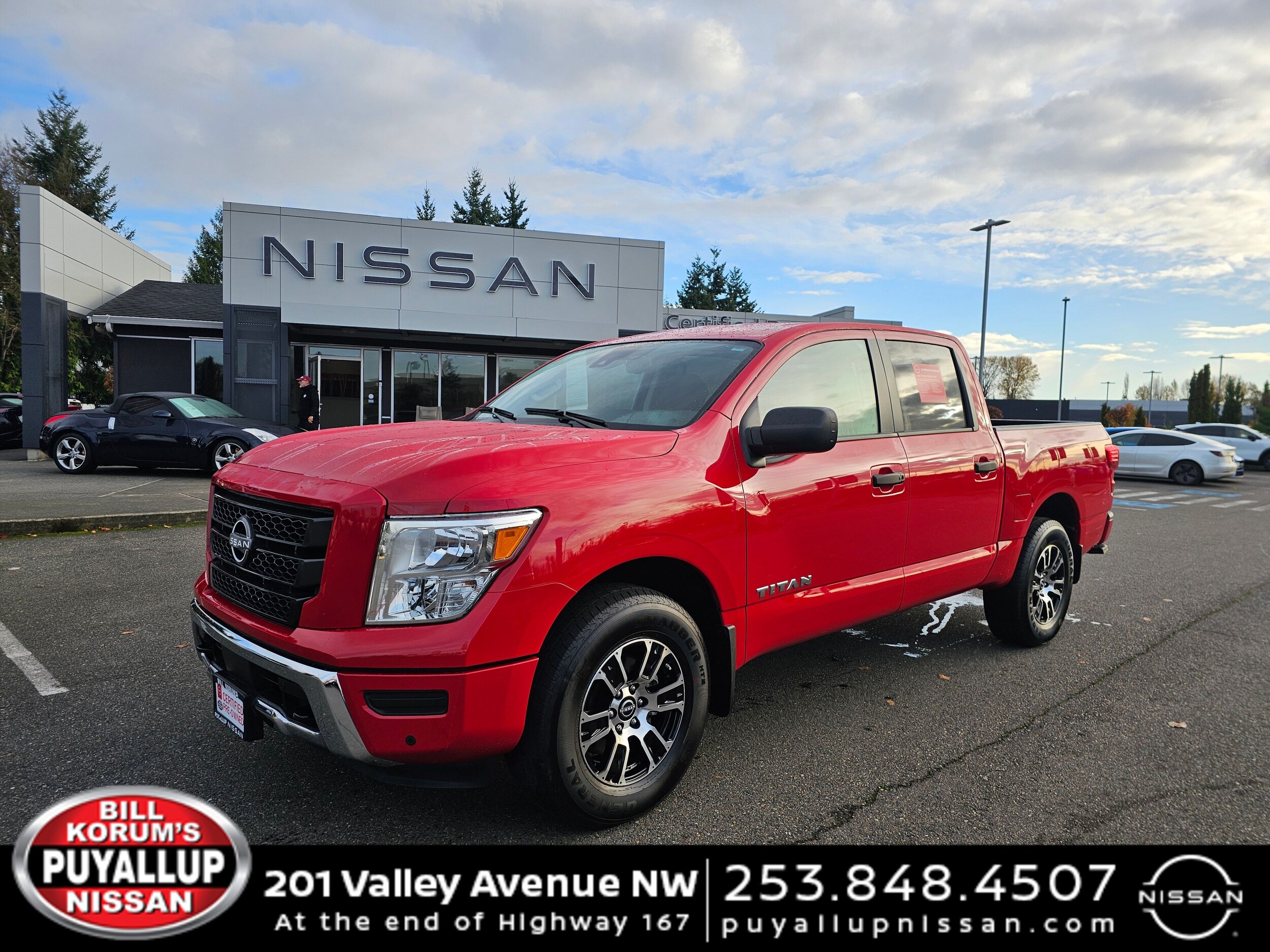 2024 Nissan Titan SV's photo