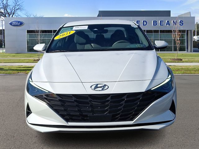 2021 Hyundai Elantra SEL Convenience photo 2
