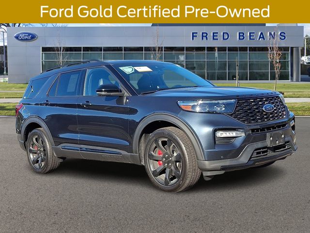 2022 Ford Explorer ST's photo