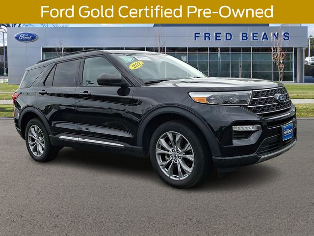 2022 Ford Explorer XLT 4WD's photo