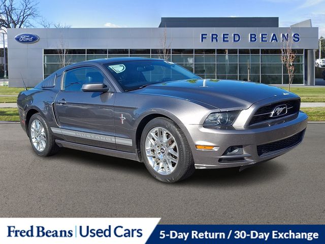 2014 Ford Mustang V6 Premium's photo
