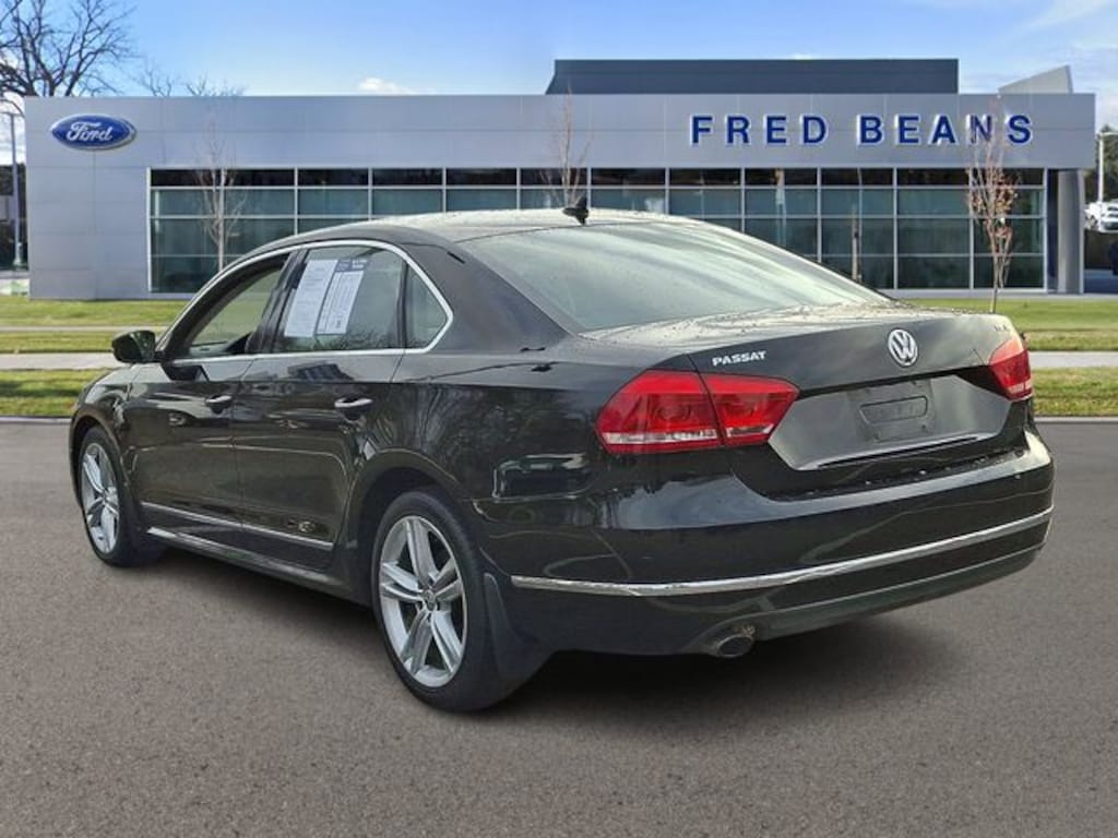 Used 2015 Volkswagen Passat 1.8T SE Sedan