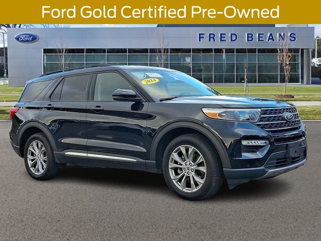 2024 Ford Explorer XLT's photo