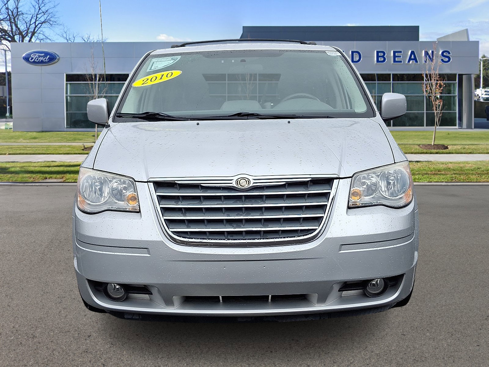 Used 2010 Chrysler Town & Country Touring with VIN 2A4RR5D18AR104850 for sale in Newtown, PA