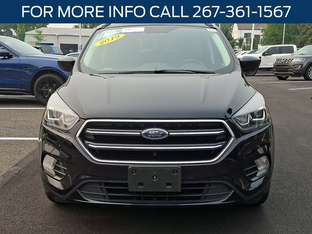 Used 2019 Ford Escape SE with VIN 1FMCU9GD2KUB10330 for sale in Newtown, PA