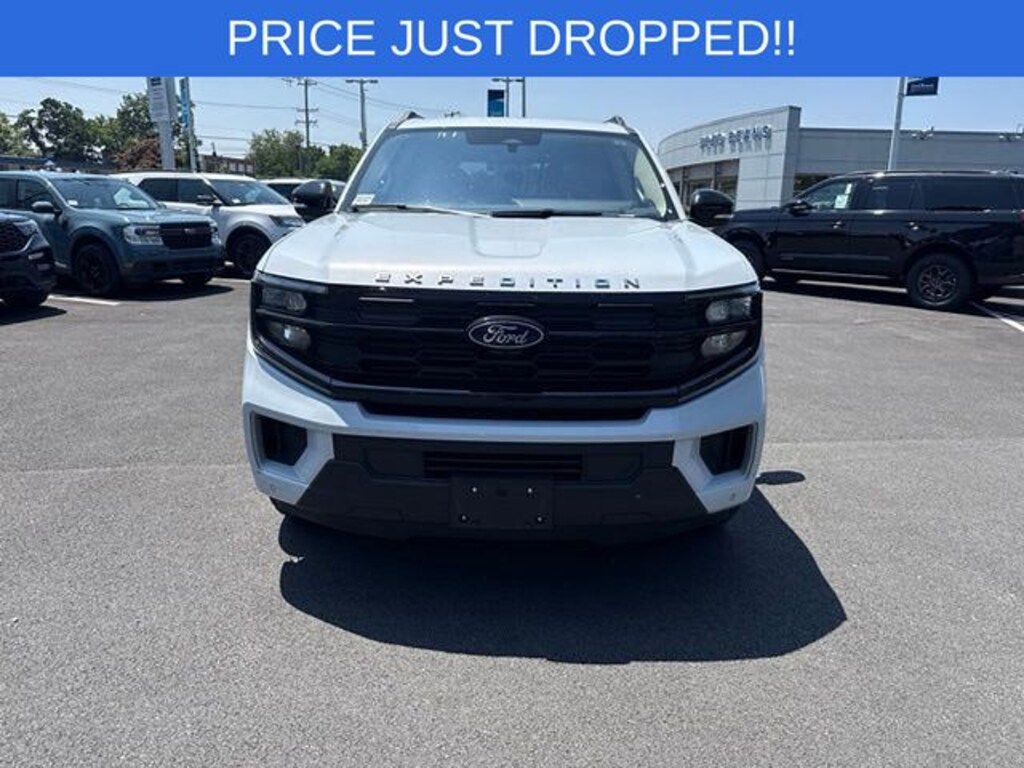 Used 2025 Ford Expedition Active