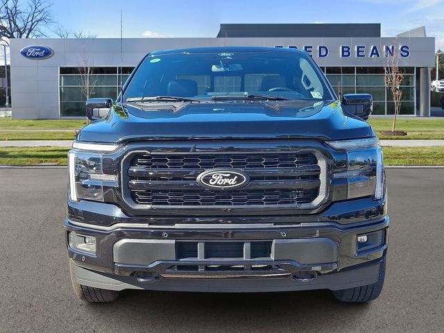 2025 Ford F-150 Lariat photo 2