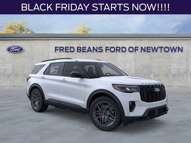 2026 Ford Explorer ST-LINE's photo