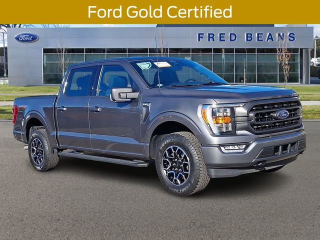2022 Ford F-150 XLT's photo