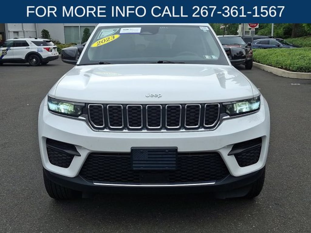 Used 2023 Jeep Grand Cherokee Laredo SUV