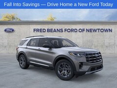 2025 Ford Explorer Active SUV