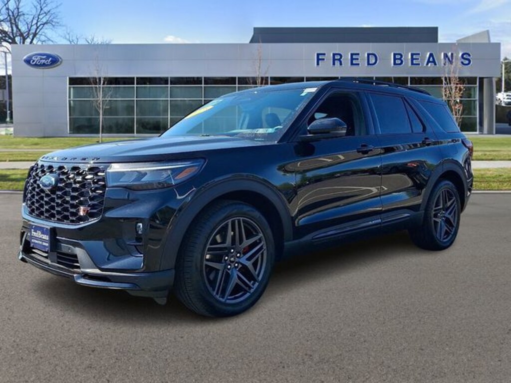 Used 2025 Ford Explorer ST SUV