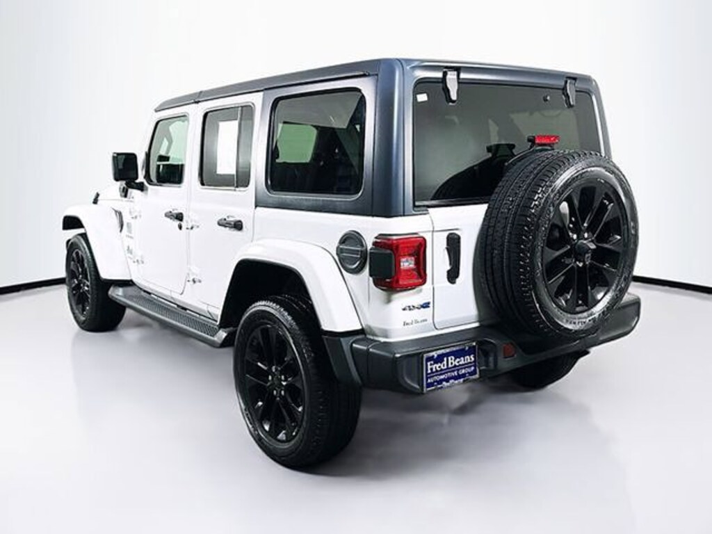 Used 2021 Jeep Wrangler SUV
