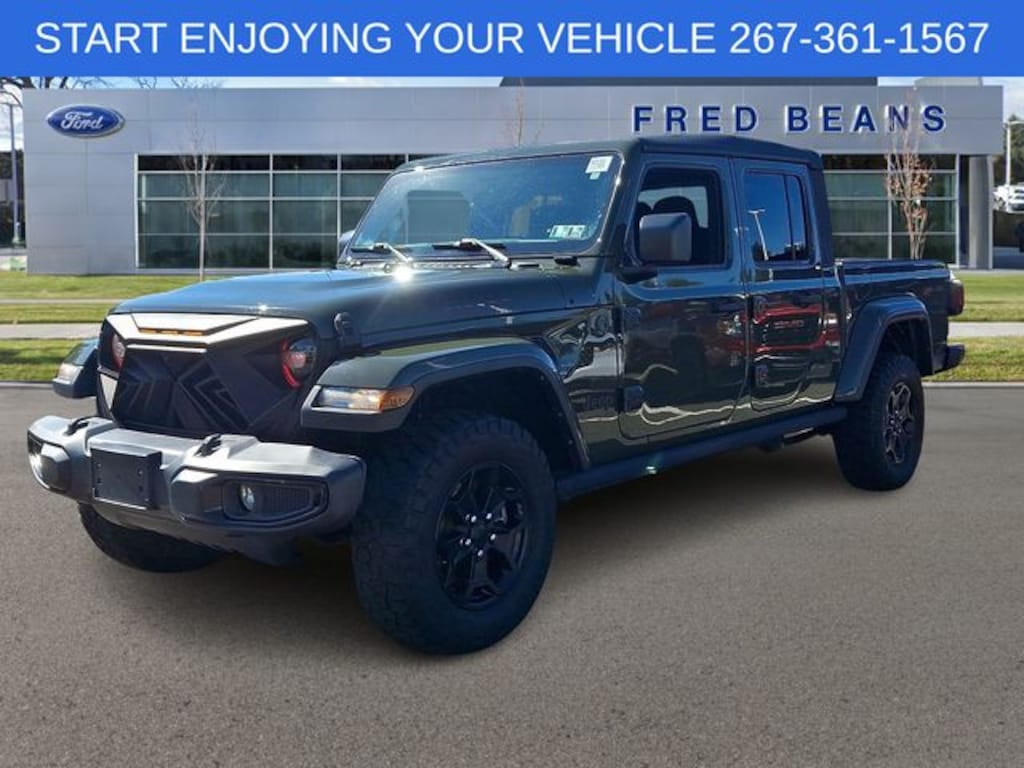 Used 2023 Jeep Gladiator Willys Crew Cab Short Bed Truck