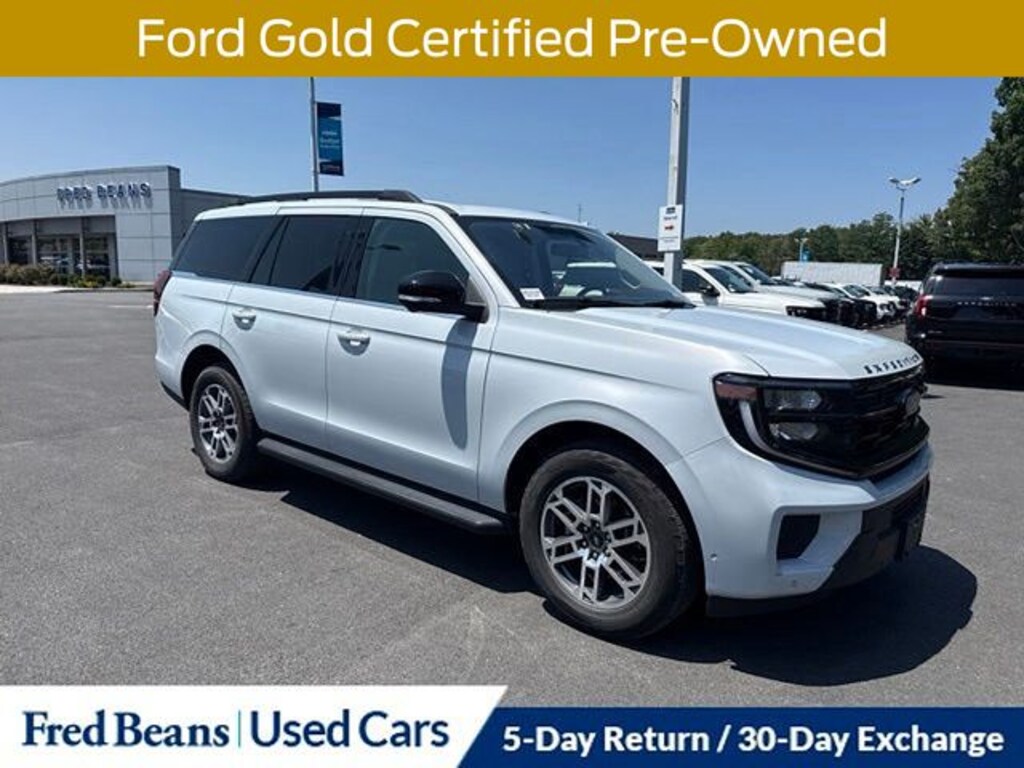 Used 2025 Ford Expedition Active