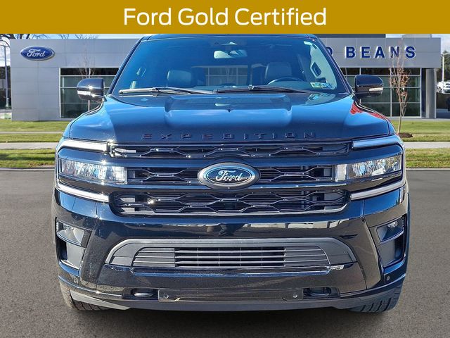 2022 Ford Expedition Limited photo 2