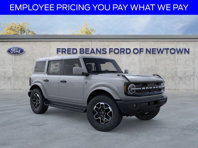 2026 Ford Bronco Outer Banks 4x4's photo