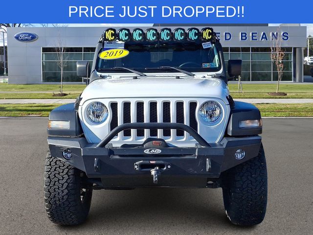 2019 Jeep Wrangler Sport S photo 2