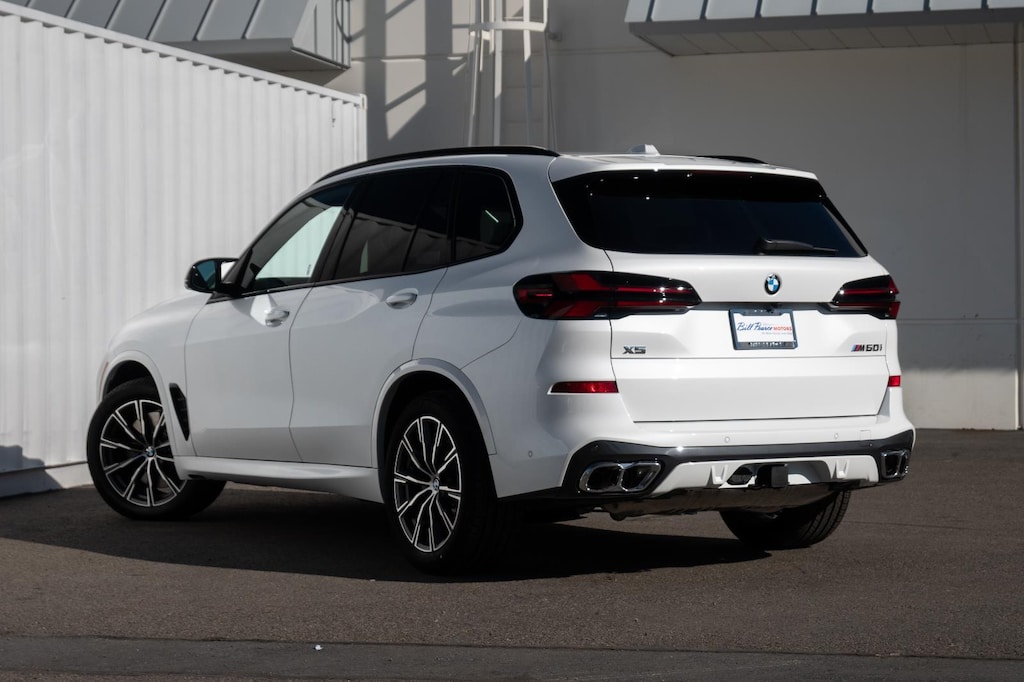 New 2026 BMW X5 M60i Sports Activity Vehicle