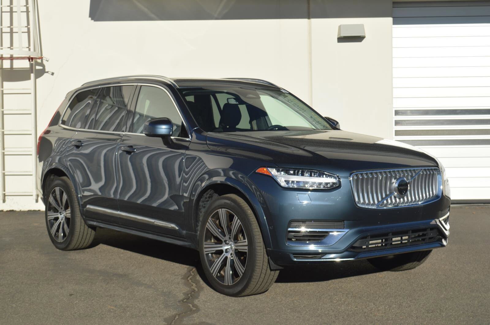 2024 Volvo XC90 Recharge T8 Plus photo 2