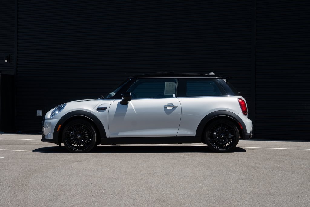 Used 2022 MINI Hardtop 2 Door S with VIN WMW53DH03N2S28205 for sale in Reno, NV
