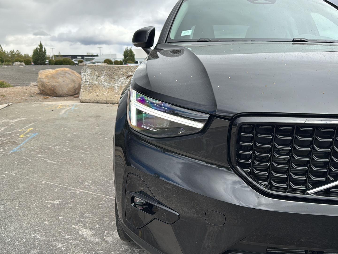 2025 Volvo XC40 Plus - Photo 28