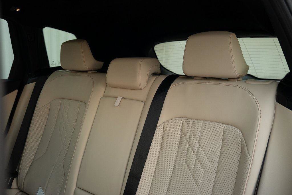 2026 BMW X3 30 - Photo 27