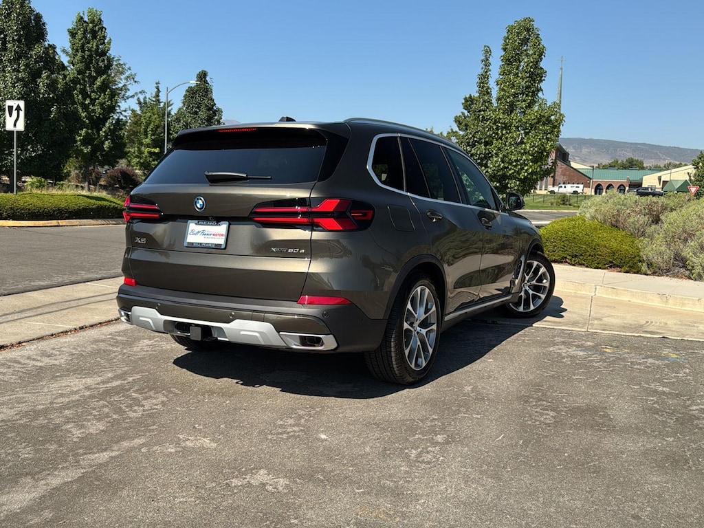 New 2026 BMW X5 xDrive50e Sports Activity Vehicle