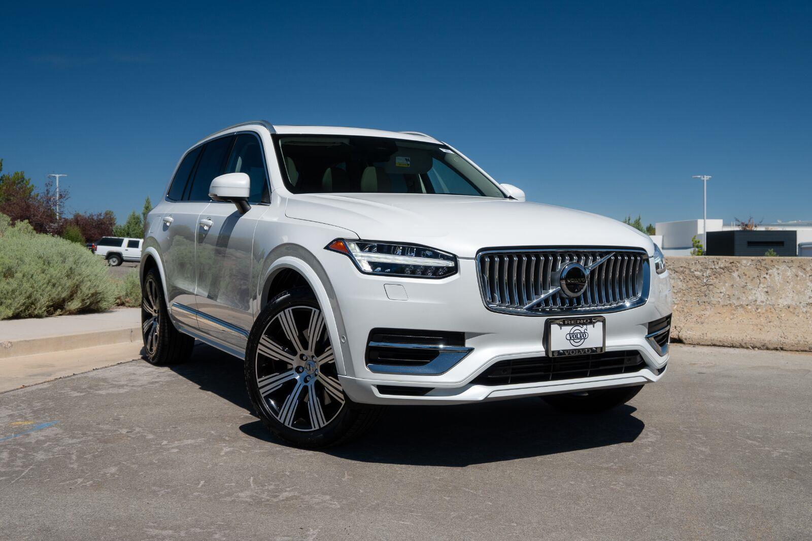 2025 Volvo XC90 Plug-In Hybrid