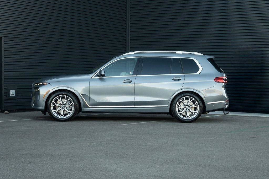 2026 Bmw X7 xDrive40i photo 2