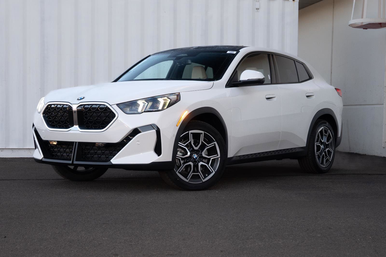 2026 BMW X2 28i's photo