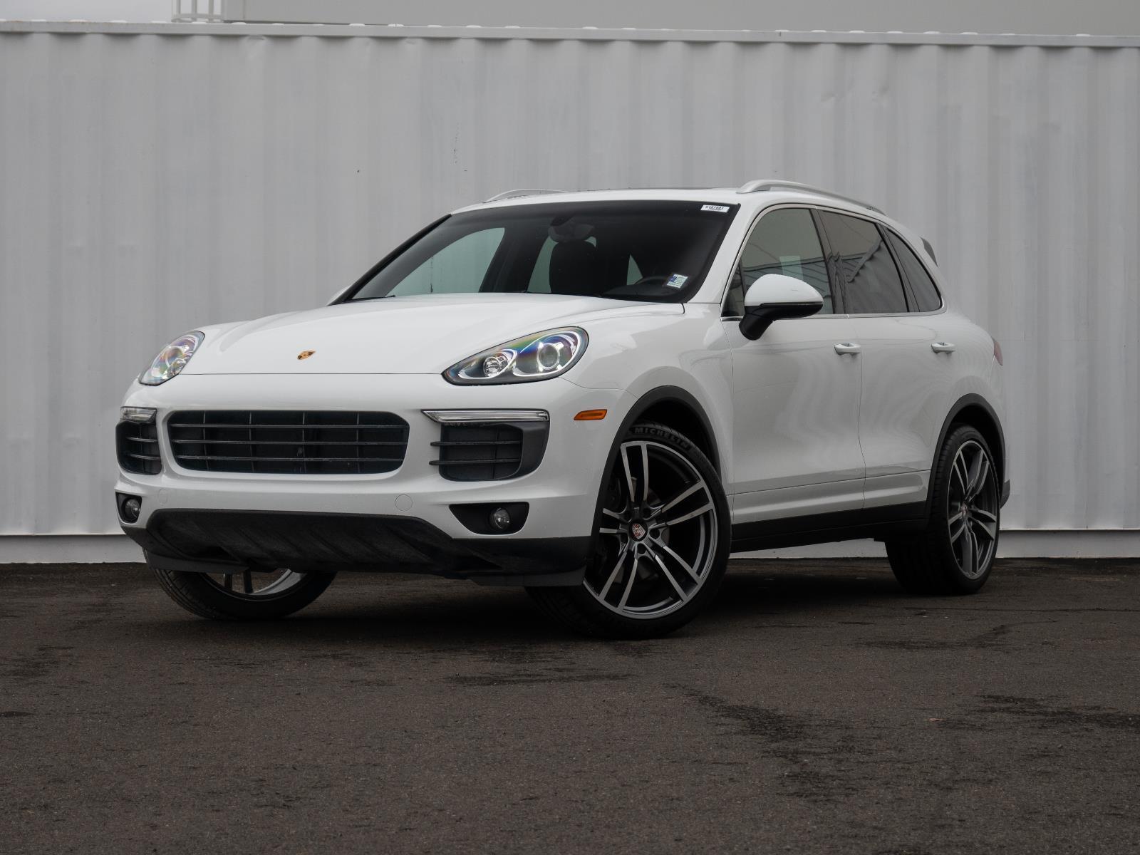 2016 Porsche Cayenne Base