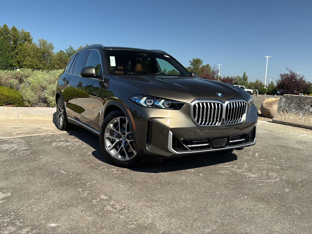 New 2026 BMW X5 xDrive50e Sports Activity Vehicle