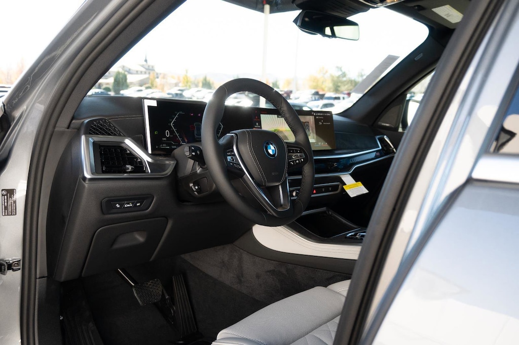 New 2026 BMW X5 PHEV xDrive50e SUV