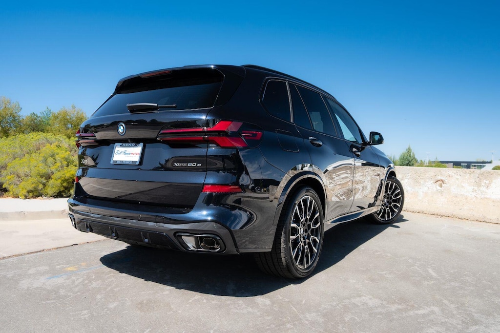 New 2026 BMW X5 xDrive50e Sports Activity Vehicle