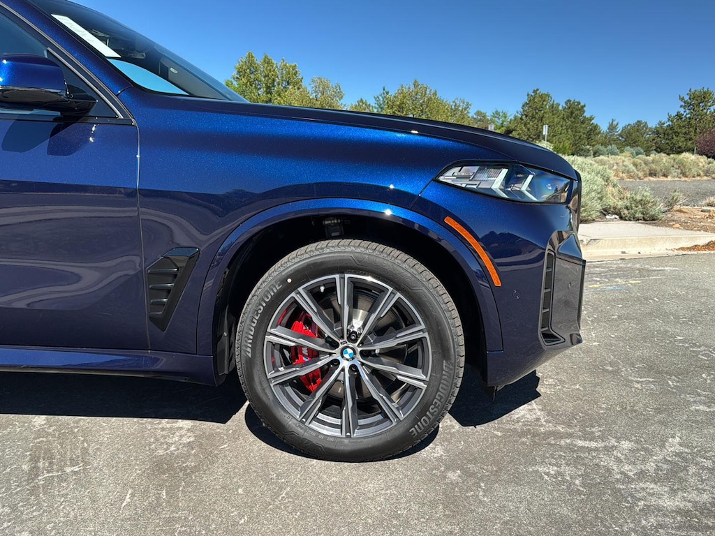 New 2026 BMW X5 xDrive40i Sports Activity Vehicle