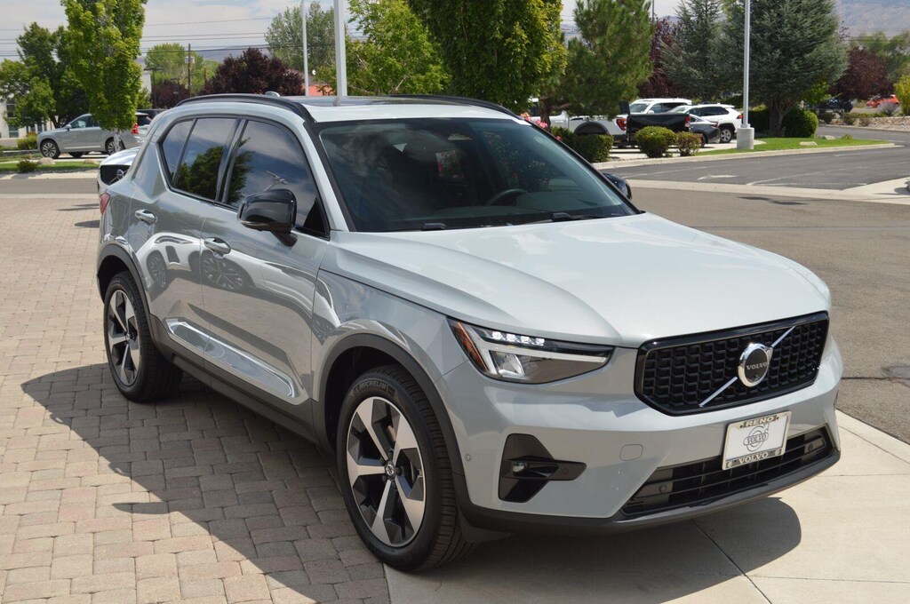 Used 2025 Volvo XC40 Plus Dark Theme SUV