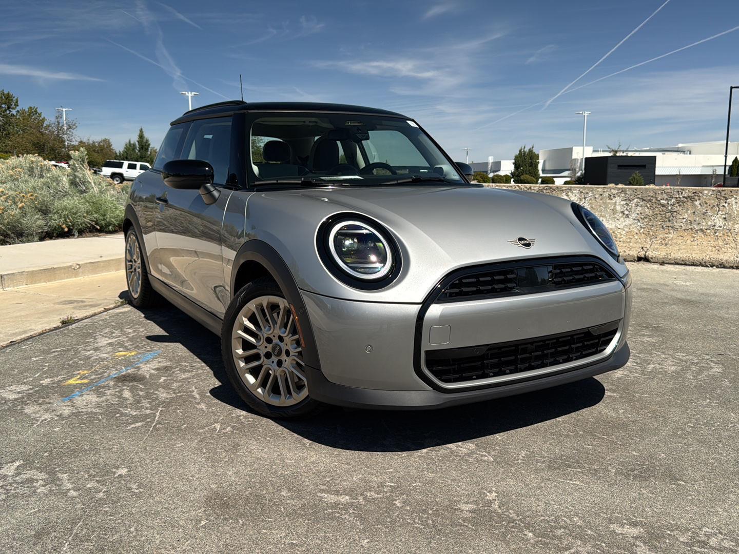 2025 MINI Hardtop Cooper's photo