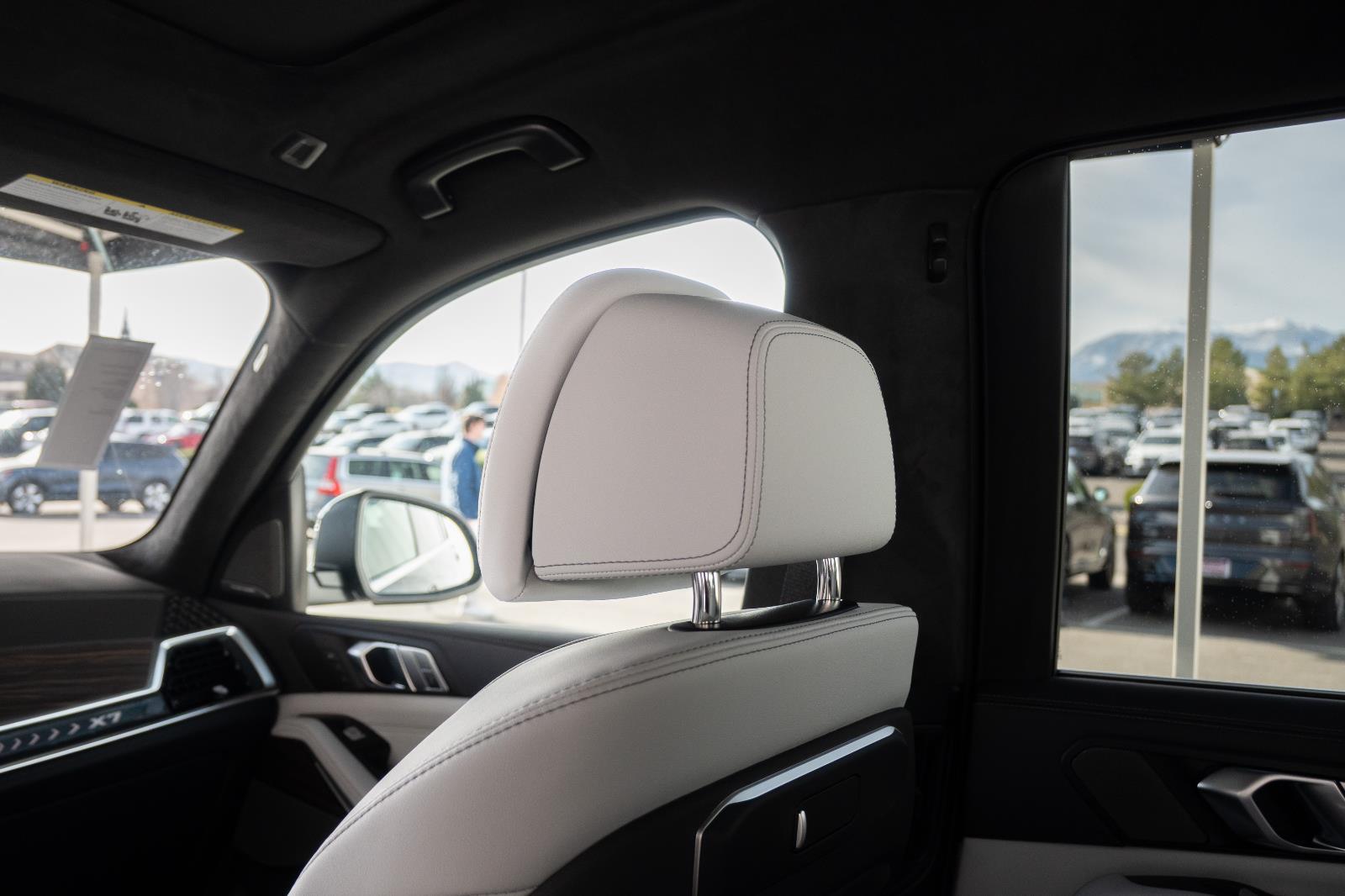 2026 BMW X7 40i - Photo 22