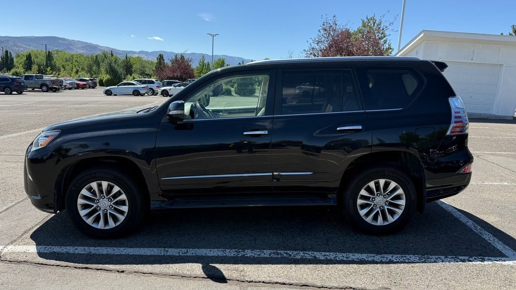 Used 2016 Lexus GX Base with VIN JTJBM7FX6G5132264 for sale in Reno, NV