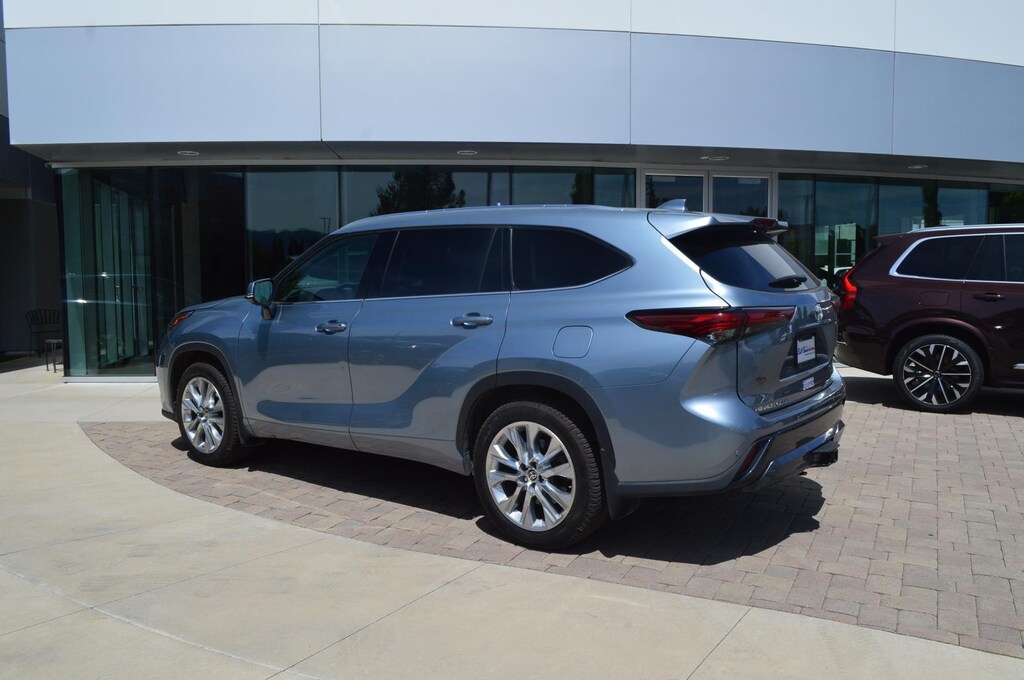 Used 2021 Toyota Highlander Limited SUV