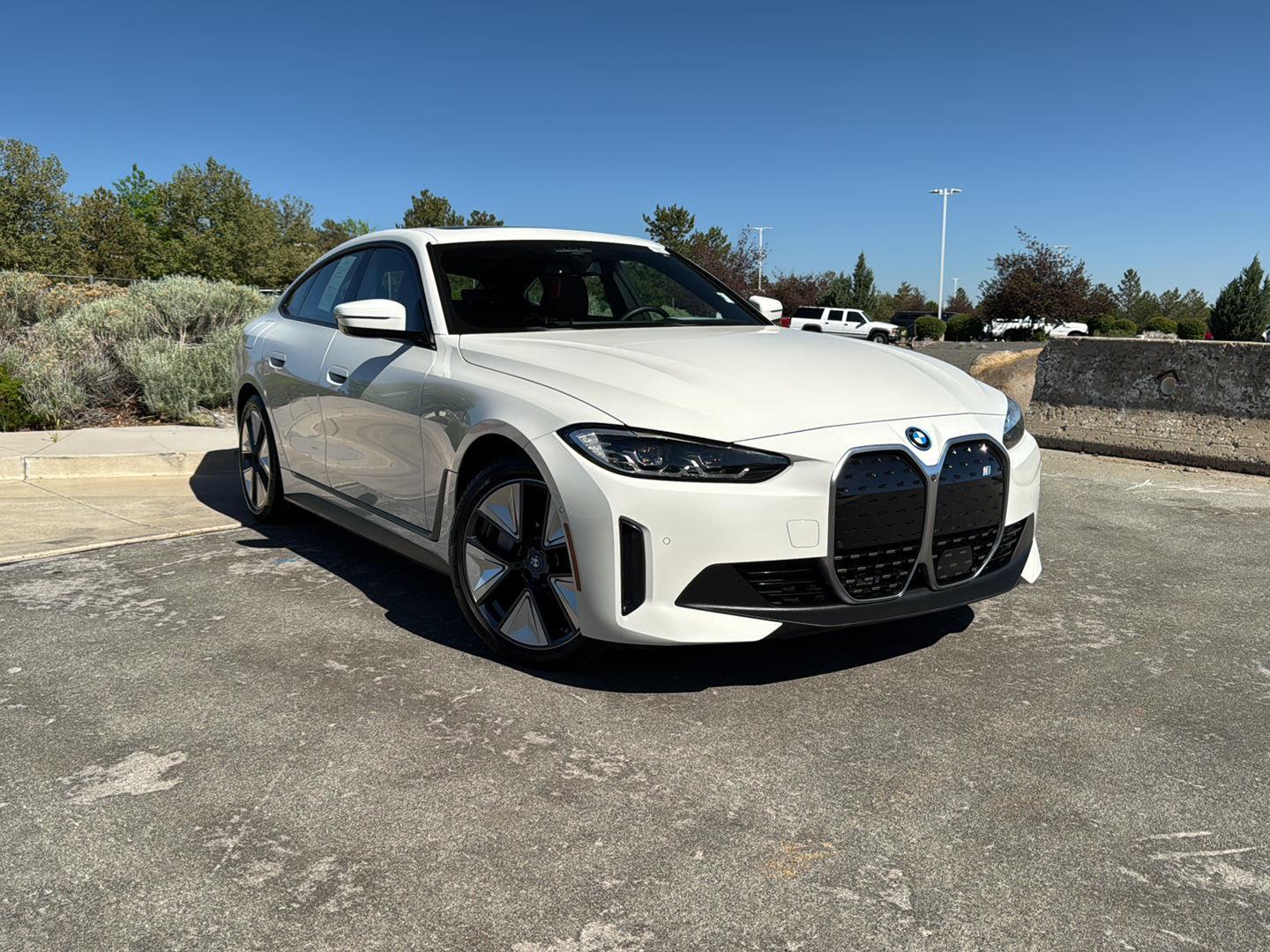2023 BMW i4 eDrive35's photo