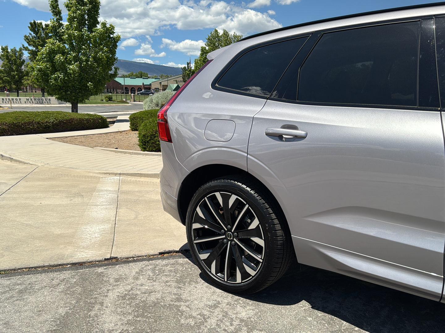 2026 Volvo XC60 Ultra - Photo 23