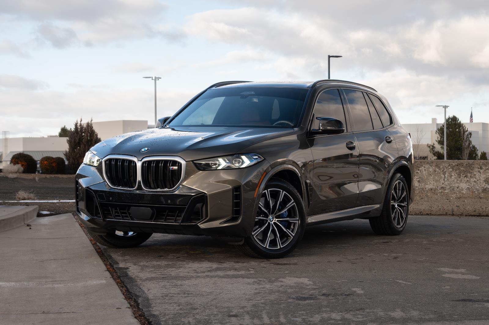 2025 BMW X5 M60i