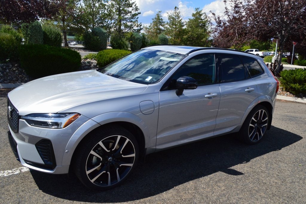 Certified 2023 Volvo XC60 Recharge Plug-In Hybrid Ultimate Dark SUV