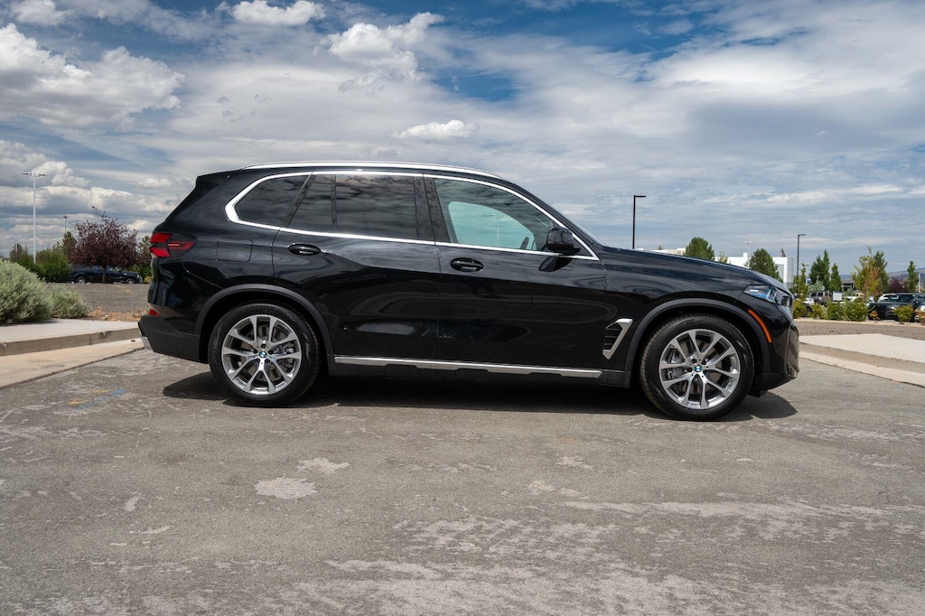New 2026 BMW X5 xDrive50e Sports Activity Vehicle