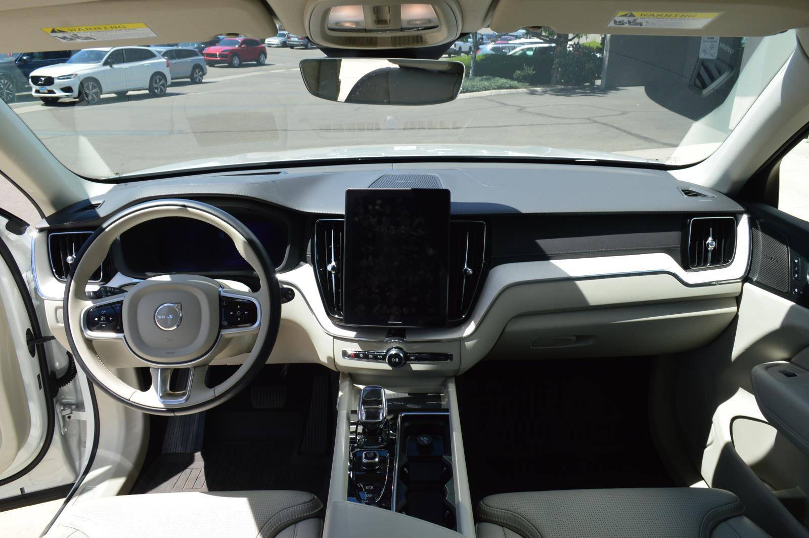 2026 Volvo XC60 Ultra - Photo 12