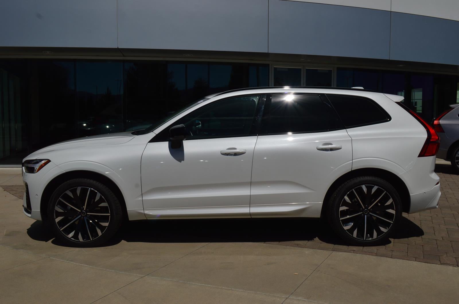 2026 Volvo XC60 Ultra - Photo 8