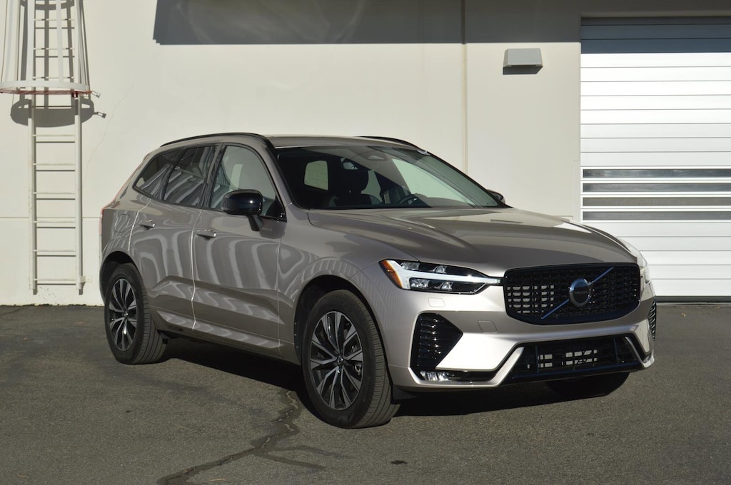 Used 2025 Volvo XC60 B5 Core SUV